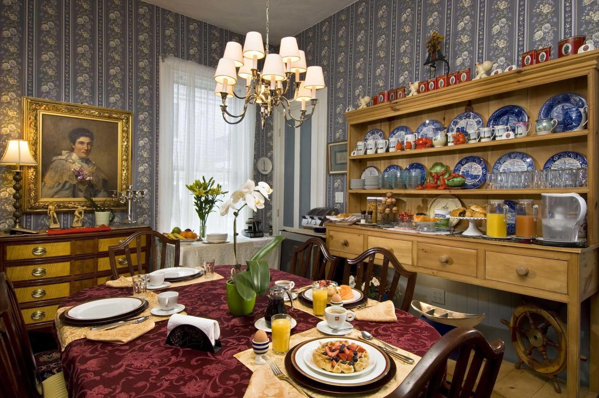 Prince Albert Guest House, Προβινστάουν Εξωτερικό φωτογραφία